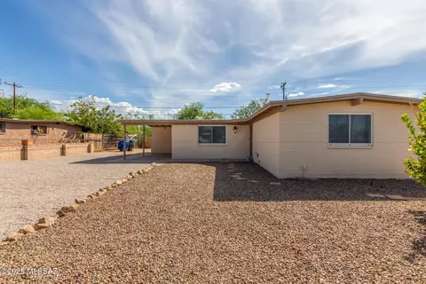 5456 S Canada Dr, Tucson, AZ 85706