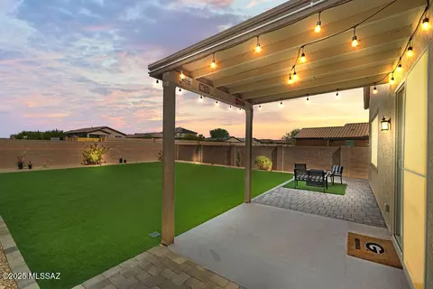 12301 N Sutter Dr, Marana, AZ 85653