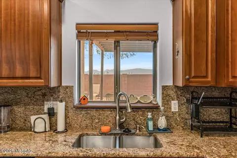Kitchen - 7581 E Fair Meadows Loop, Tucson, AZ 85756 photo 3 of 3