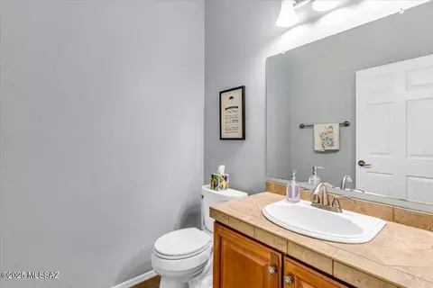 Bath - 7581 E Fair Meadows Loop, Tucson, AZ 85756 photo 1 of 5
