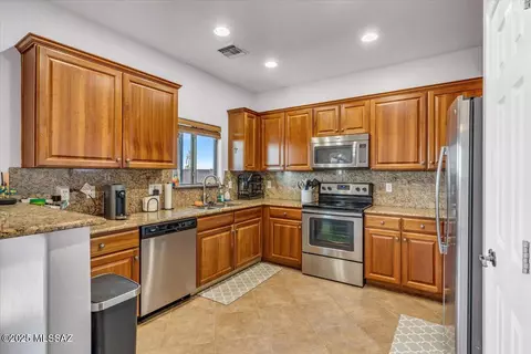 7581 E Fair Meadows Loop, Tucson, AZ 85756