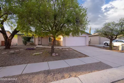 9861 E Bennett Dr, Tucson, AZ 85747 photo 2