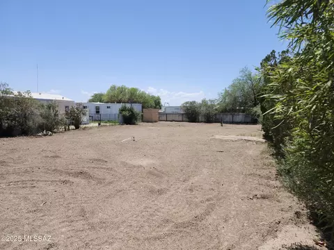 2881 W Diamond St, Tucson, AZ 85705