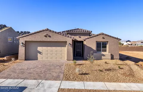 8060 S Sonoran Oak Dr, Tucson, AZ 85747
