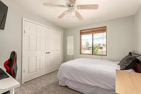 Bedroom - 7420 E 45th St, Tucson, AZ 85730 photo 4 of 5