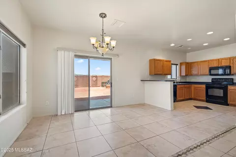 Dining - 7563 E Fair Meadows Loop, Tucson, AZ 85756 photo 1 of 1