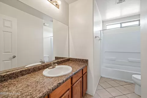 Bath - 7563 E Fair Meadows Loop, Tucson, AZ 85756 photo 3 of 3