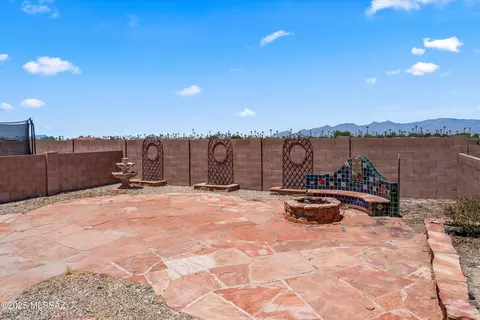 Exterior - 7563 E Fair Meadows Loop, Tucson, AZ 85756 photo 6 of 6