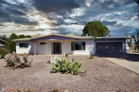 907 E Clouse St, Pearce, AZ 85625