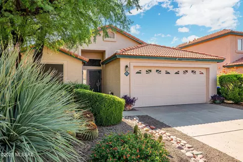 12324 N Mesquite Crest Way, Oro Valley, AZ 85755