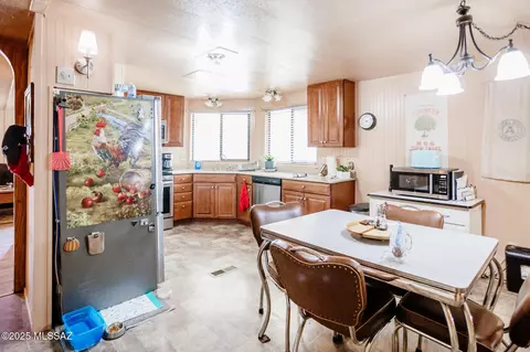 573 S Bisbee Ave, Willcox, AZ 85643 photo 12