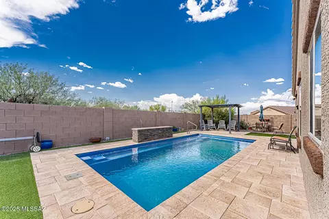 17758 S Silent Meadows Path, Sahuarita, AZ 85629