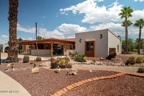1320 N Placita Parasol, Green Valley, AZ 85614
