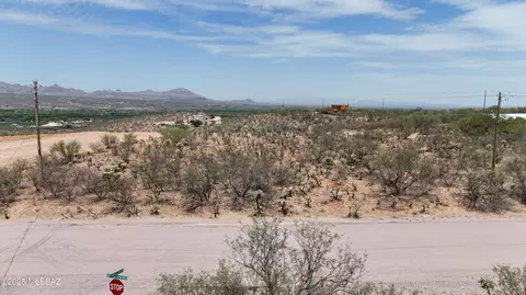 65 Avenida De Las Naciones, Rio Rico, AZ 85648