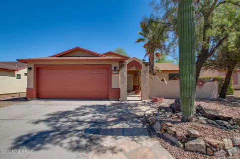 1545 W Deacon Dr, Tucson, AZ 85746