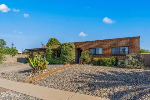 9030 E 3rd St, Tucson, AZ 85710