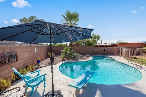 Exterior - 9030 E 3rd St, Tucson, AZ 85710 photo 5 of 8