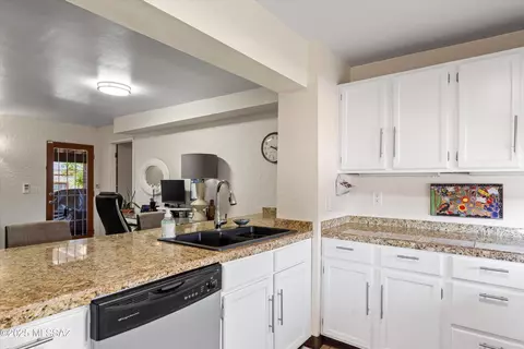Kitchen - 9030 E 3rd St, Tucson, AZ 85710 photo 3 of 4
