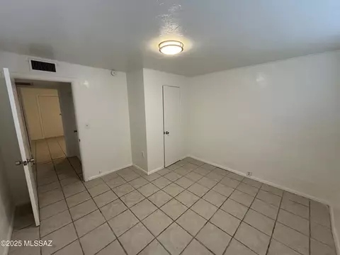 1145 E 28th St, Tucson, AZ 85713 photo 8