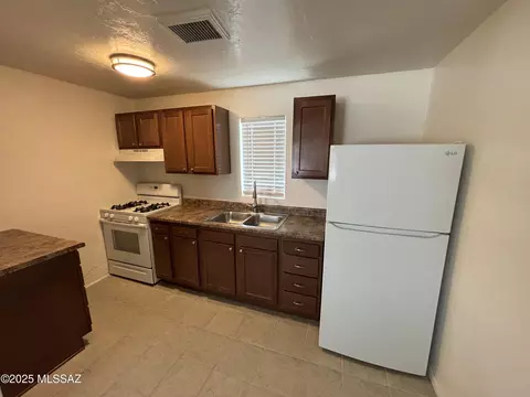 1145 E 28th St, Tucson, AZ 85713 photo 5