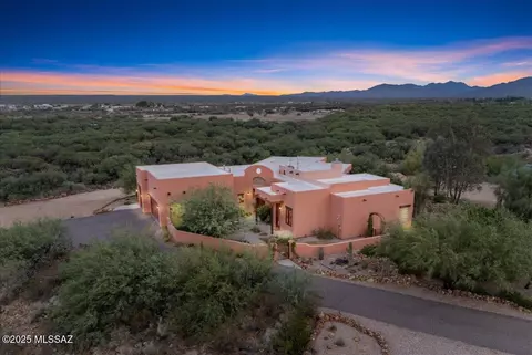 9743 S Calle De Buena Vis, Safford, AZ 85546