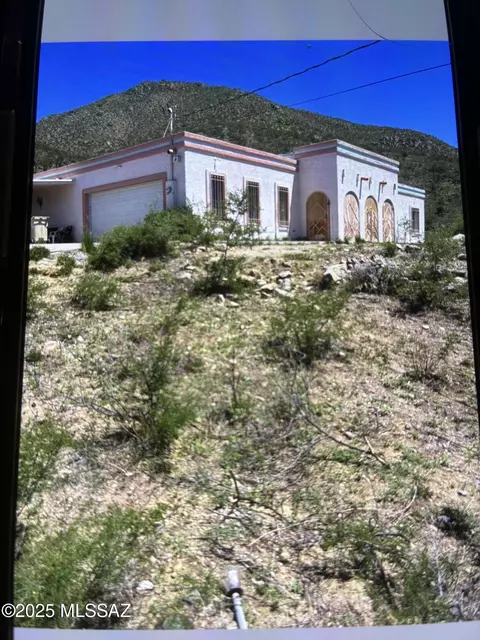 1691 Via San Cayetano, Rio Rico, AZ 85648