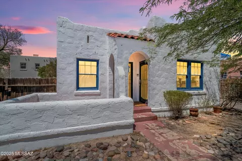 1327 E Mabel St, Tucson, AZ 85719