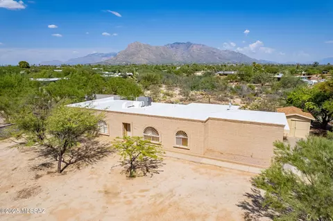 7300 N Paseo Ronceval, Tucson, AZ 85704