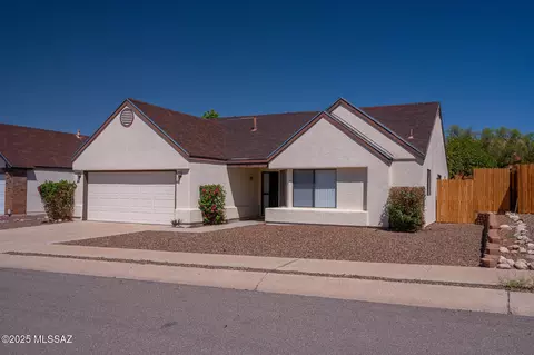 4420 W Rockwood Dr, Tucson, AZ 85741