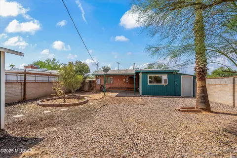 Exterior - 2801 E Beverly Dr, Tucson, AZ 85716 photo 5 of 5
