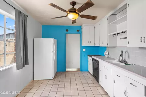 Kitchen - 2801 E Beverly Dr, Tucson, AZ 85716 photo 2 of 3