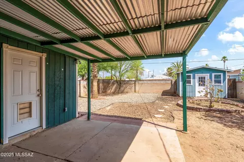 Exterior - 2801 E Beverly Dr, Tucson, AZ 85716 photo 3 of 5
