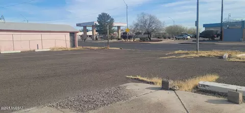 88 E 16th St, Douglas, AZ 85607