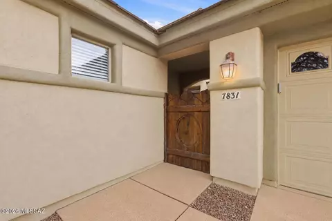 7831 E Solace Pl, Tucson, AZ 85750
