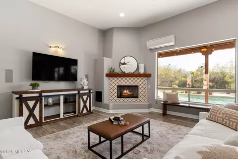 Living - 9581 E Snyder Rd, Tucson, AZ 85749 photo 1 of 3