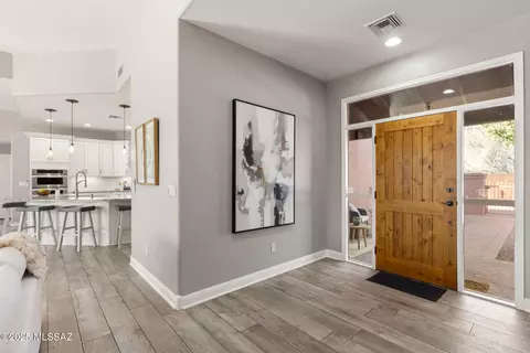 Entry Way - 9581 E Snyder Rd, Tucson, AZ 85749 photo 1 of 2