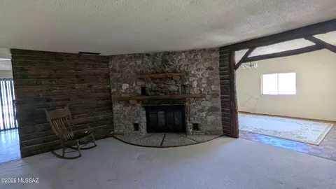 Living - 243 S Quail Dr, Willcox, AZ 85643 photo 2 of 3