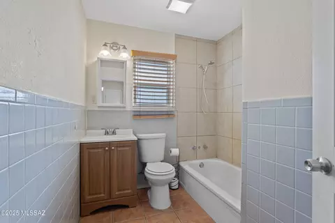 Bath - 3125 E 26th St, Tucson, AZ 85713 photo 1 of 1