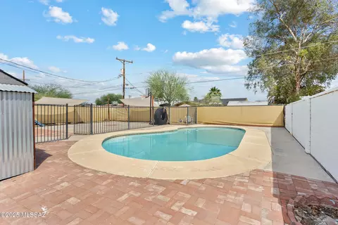 Exterior - 3125 E 26th St, Tucson, AZ 85713 photo 3 of 3