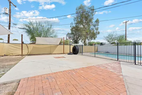 Exterior - 3125 E 26th St, Tucson, AZ 85713 photo 2 of 3