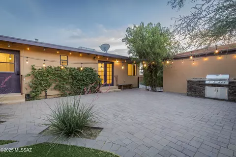 Exterior - 2735 E 10th St, Tucson, AZ 85716 photo 3 of 7