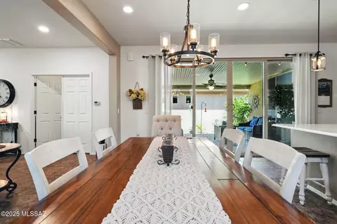 Dining - 14000 E Britzka St, Vail, AZ 85641 photo 1 of 1