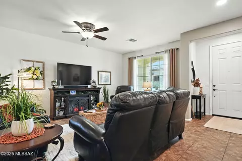 Living - 14000 E Britzka St, Vail, AZ 85641 photo 2 of 2