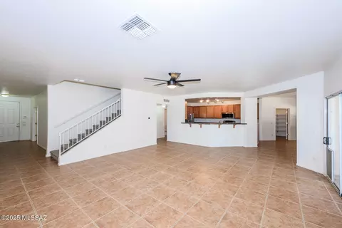 Living - 10644 S Silverbluff Dr, Vail, AZ 85641 photo 2 of 4