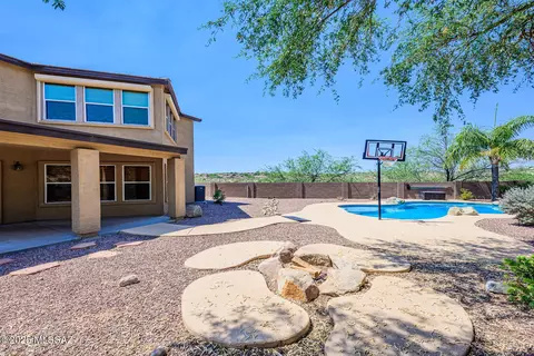 Exterior - 10644 S Silverbluff Dr, Vail, AZ 85641 photo 4 of 5