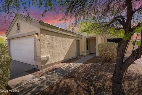 8349 S Via De Ronaldo, Tucson, AZ 85747