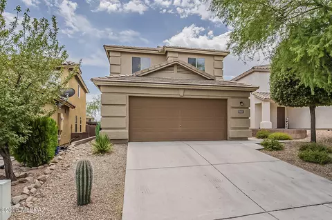 759 W Flaming Arrow Dr, Green Valley, AZ 85614