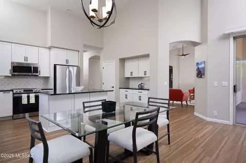 9724 E Rock Ridge Ct, Tucson, AZ 85749