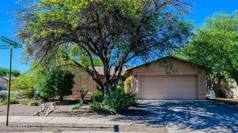 3974 S Apache Well Dr, Tucson, AZ 85730