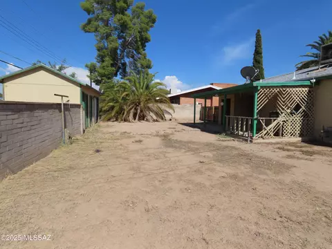 5823 E 18th St, Tucson, AZ 85711 photo 14